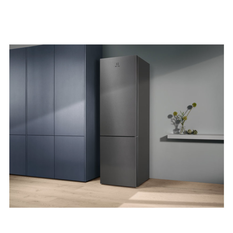 Electrolux kombinovani frižider LNT5ME36U1