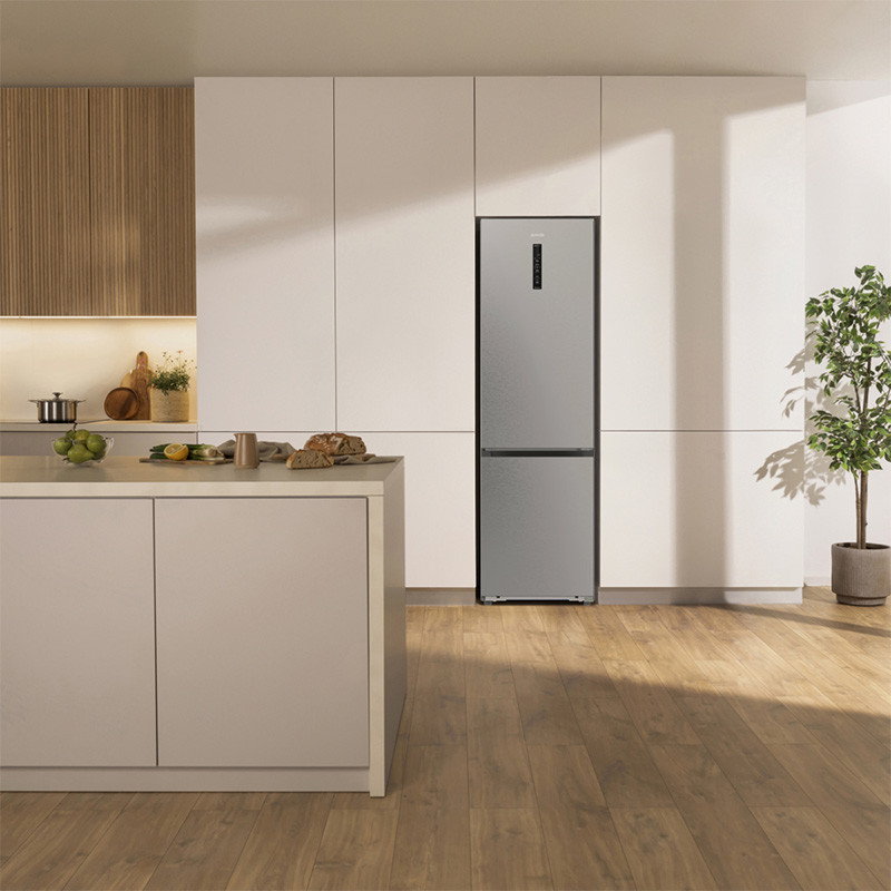 Gorenje kombinovani frižider NRB620C61X4WFE 