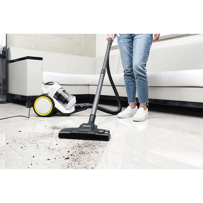Karcher usisiva? sa posudom VC3 
