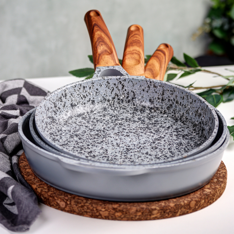 Metalac tiganj 28cm Gurmeo